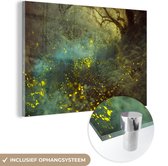 MuchoWow® Glasschilderij 120x80 cm - Schilderij acrylglas - Weergave van vuurvliegjes in de bossen tijdens een lichte nacht - Foto op glas - Schilderijen