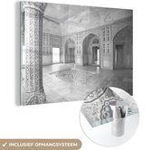 MuchoWow® Glasschilderij 180x120 cm - Schilderij acrylglas - Fort van Agra India - zwart wit - Foto op glas - Schilderijen