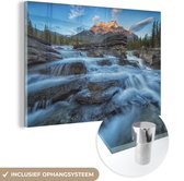 MuchoWow® Glasschilderij 90x60 cm - Schilderij acrylglas - Watervallen in het Nationaal park Jasper in Noord-Amerika - Foto op glas - Schilderijen