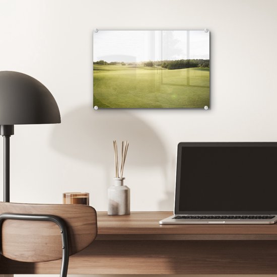 MuchoWow® Peinture sur verre 30x20 cm - Peinture sur verre acrylique - Vue sur un parcours de golf vert au lever du soleil - Photo sur verre - Peintures