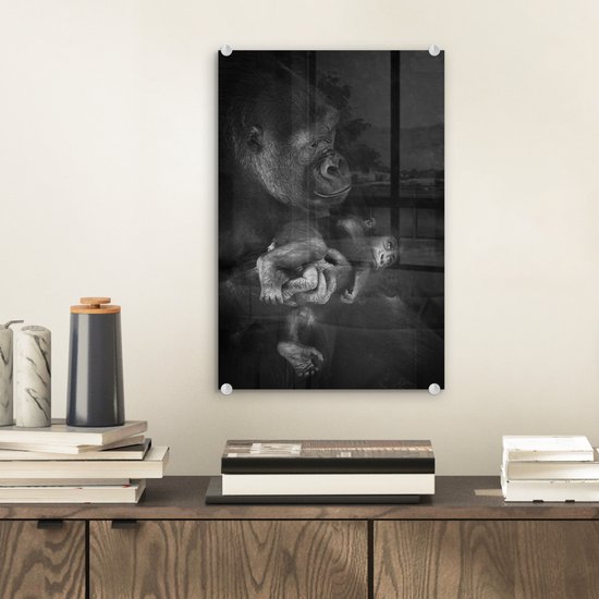 Peinture sur verre - Un gorille avec un bébé singe dans ses mains en noir et blanc - 20x30 cm - Peintures sur Verre Acrylique - Photo sur Glas