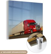 MuchoWow® Glasschilderij 90x90 cm - Schilderij acrylglas - Vrachtwagen - Weg - Rood - Foto op glas - Schilderijen