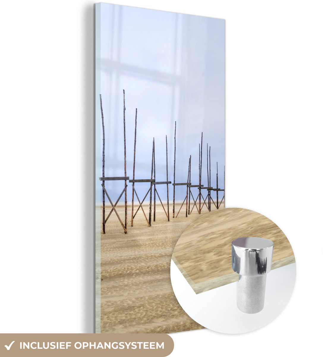 ® Glasschilderij 20x40 cm - Schilderij acrylglas - Palen op het strand van Vlieland - Foto