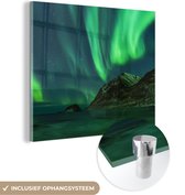 MuchoWow® Glasschilderij 90x90 cm - Schilderij acrylglas - IJsland - Noorderlicht - Sterrenhemel - Foto op glas - Schilderijen