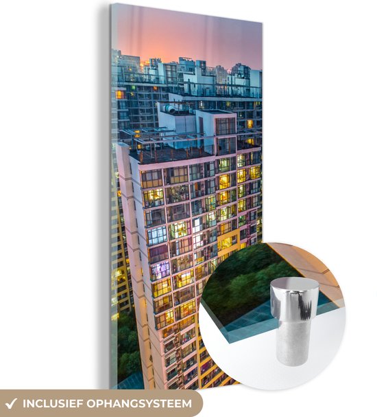MuchoWow® Glasschilderij 80x160 cm - Schilderij acrylglas - Kleurrijke appartementencomplexen - Foto op glas - Schilderijen