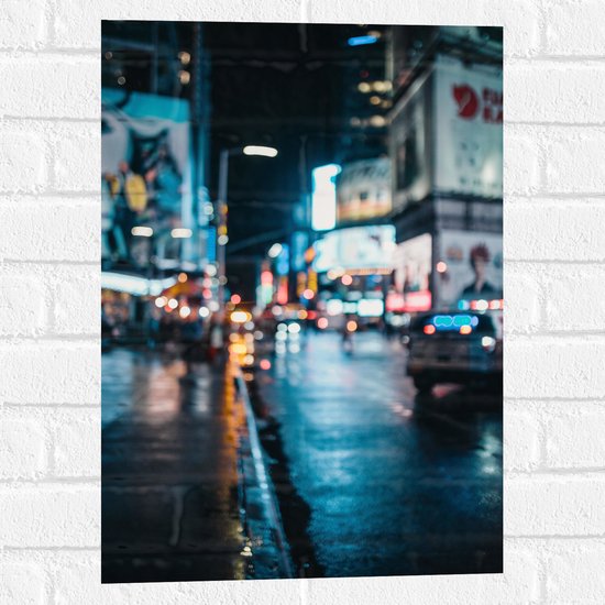 Muursticker - Verlichte Straat in de Nacht - 40x60 cm Foto op Muursticker