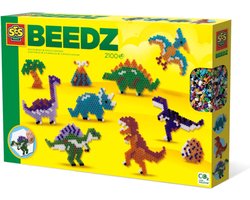 SES Beedz - Dino Wereld - 2100 strijkkralen met legbord - PVC vrij - dino thema - strijkkralen jongens - Dinosaurus SES Beedz - Dino Wereld - 2100 strijkkralen met legbord - PVC vrij - dino thema - strijkkralen jongens - Dinosaurus