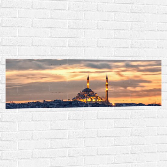 WallClassics - Muursticker - Süleymaniye-Moskee op Begin van de Avond in Istanbul, Turkije - 120x40 cm Foto op Muursticker