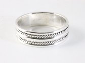 Zilveren ring met kabelpatronen - maat 19