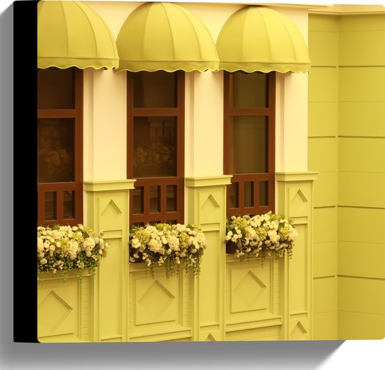 Canvas - Raamkozijnen met Gele Plantenbakken aan Geel Huis - 30x30 cm Foto op Canvas Schilderij (Wanddecoratie op Canvas)