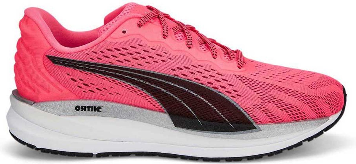 Puma Magnify Nitro Surge Hardloopschoenen Vrouw Zwart