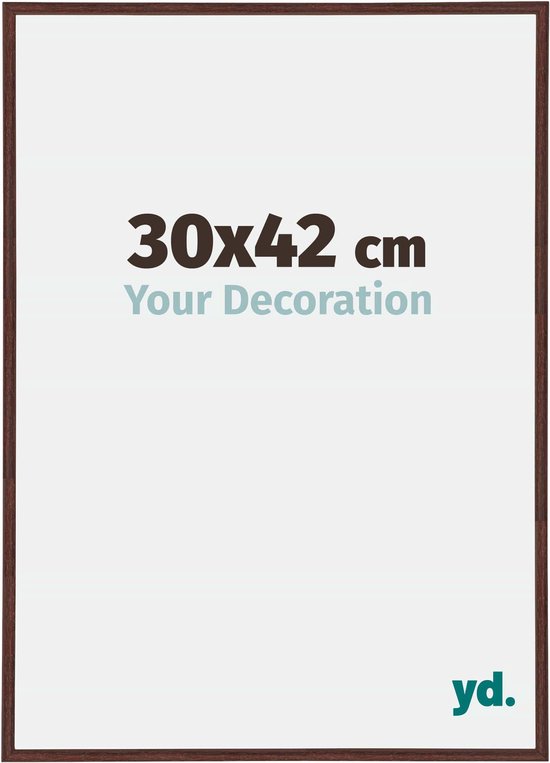 Bruin kunststof fotolijst 30x42 cm met de tekst 'Your Decoration'.