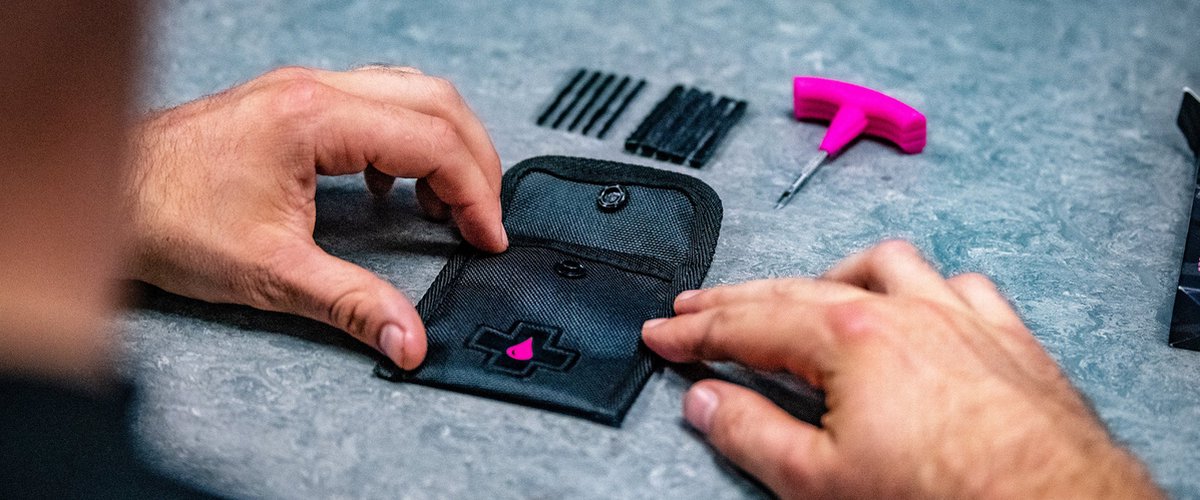 Muc-Off Puncture Plug Kit - Tubeless bandenreparatie thumbnail 3