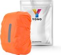 Oranje rugzakhoes met reflecterende streep naast een verpakking van YONO.