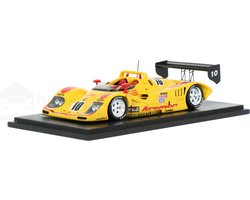 De 1:43 Diecast-modelauto van de Porsche Kremer K8 #10 die de 24H van Daytona 1995 won. De coureurs waren Jurgen Lassig/ Christophe Bouchut/ Giovanni Lavaggi en Marco Werner. De fabrikant van dit schaalmodel is Spark.