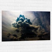 Muursticker - Donkere Wolken voor de Zon - 105x70 cm Foto op Muursticker