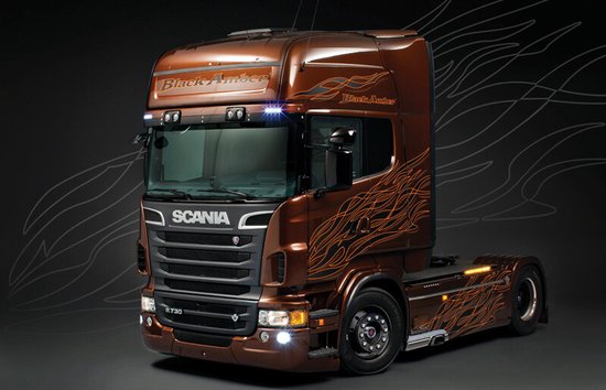 Foto: 1 24 italeri 3897 scania r730 black amber plastic modelbouwpakket