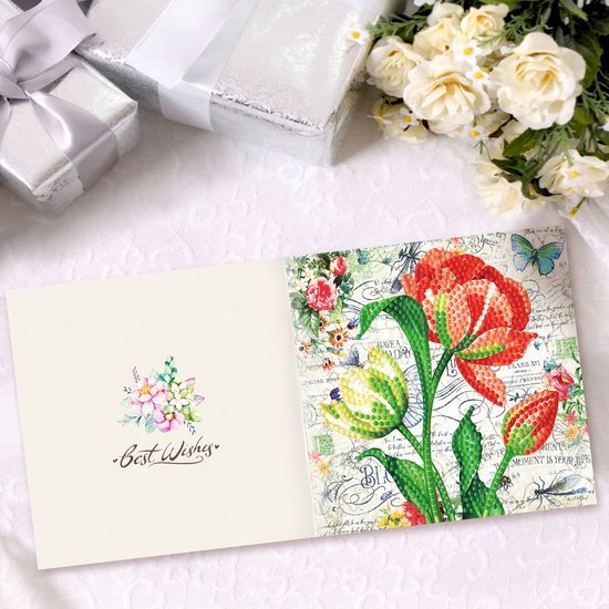 Wenskaart met diamantschilderij van tulpen in rood, oranje en geel met bloemen en vlinders.