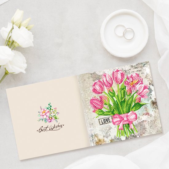 Wenskaart met diamantschilderij van een boeket roze tulpen met strik en "LOVE"