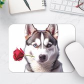 Muismat - Romantische Husky Hond met Roos tegen Witte Achtegrond - 25x18 cm - 2 mm Dik - Muismat van Vinyl