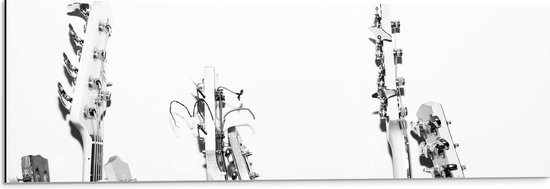 Dibond - Uiteindes van Groep Gitaren (Zwart- wit) - 90x30 cm Foto op Aluminium (Wanddecoratie van metaal)