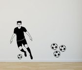 Muursticker voetballer silhouette 70 x 40 cm | Rosami