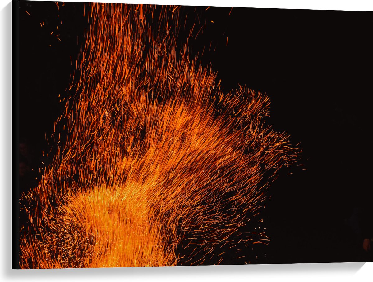 Canvas - Oranje Spetters van Vuurkorf - 100x75 cm Foto op Canvas Schilderij (Wanddecoratie