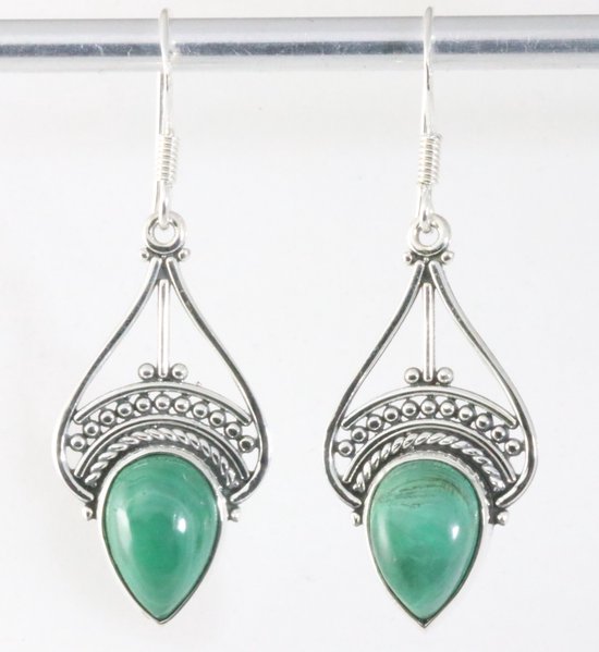 Boucles d'oreilles ajourées en argent avec malachite