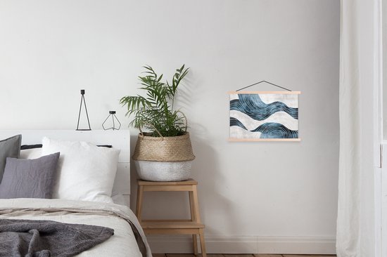 Posterhanger incl. Poster 60x40 cm - Schoolplaat - Lijnen - Golven - Abstract - Blauw - Textielposter - Blanke latten