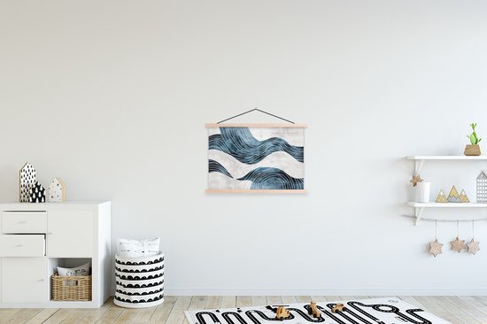 Posterhanger incl. Poster 60x40 cm - Schoolplaat - Lijnen - Golven - Abstract - Blauw - Textielposter - Blanke latten