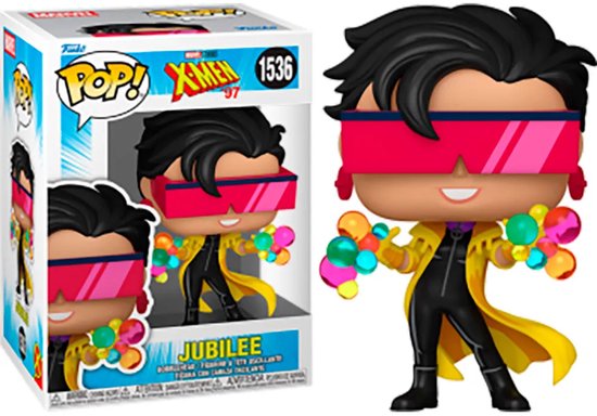 Funko Pop van Jubilee, nummer 1536, in X-Men '97 verpakking. Ze draagt een zwart pak, gele jas, roze bril en houdt bellen vast.