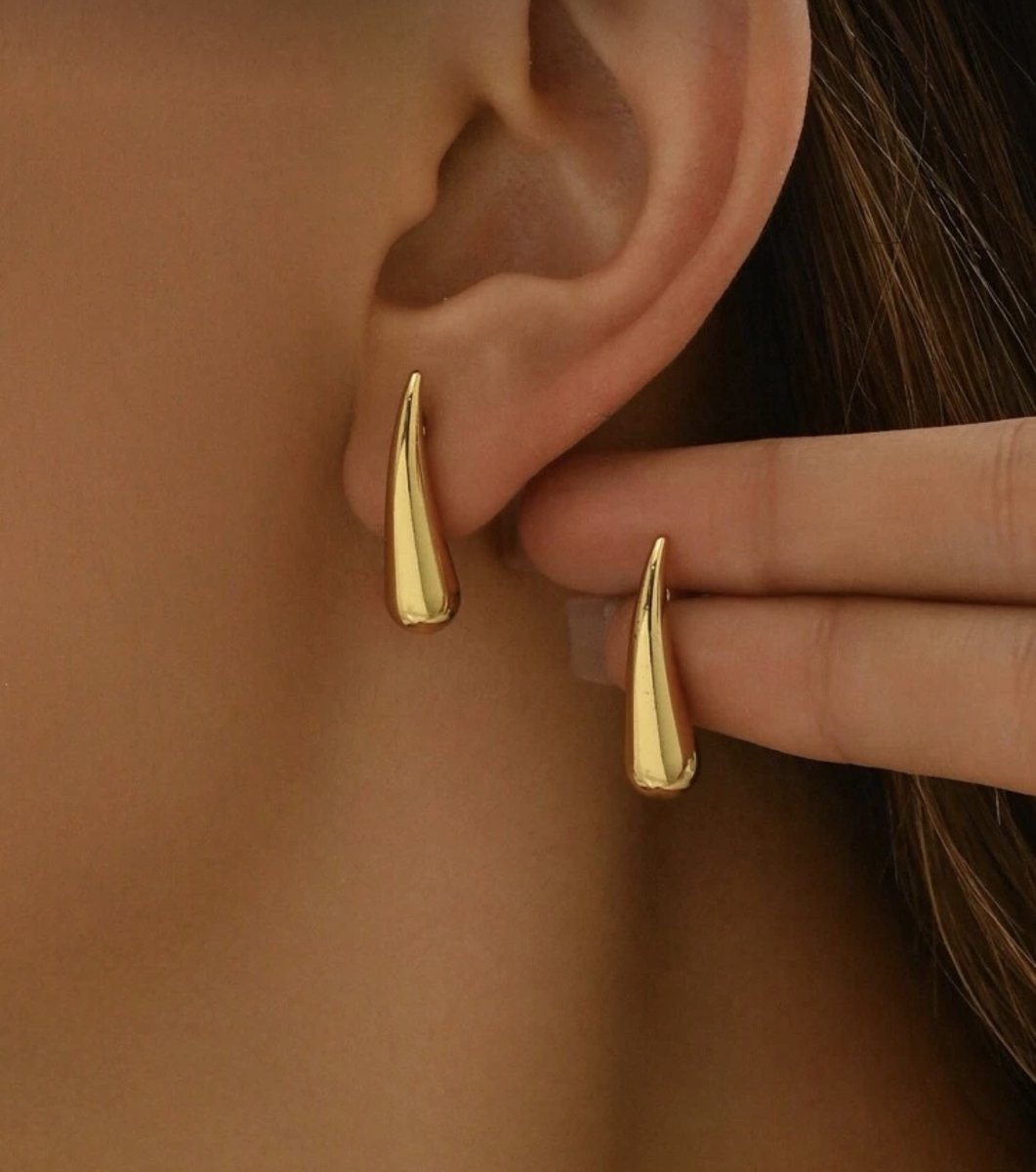 VIBE - Gouden oorbellen dames - Mini drop - minimalistisch - geschenk - 2.2 cm - Vibe - hypoallergeen - verkleurt niet - ideaal cadeau