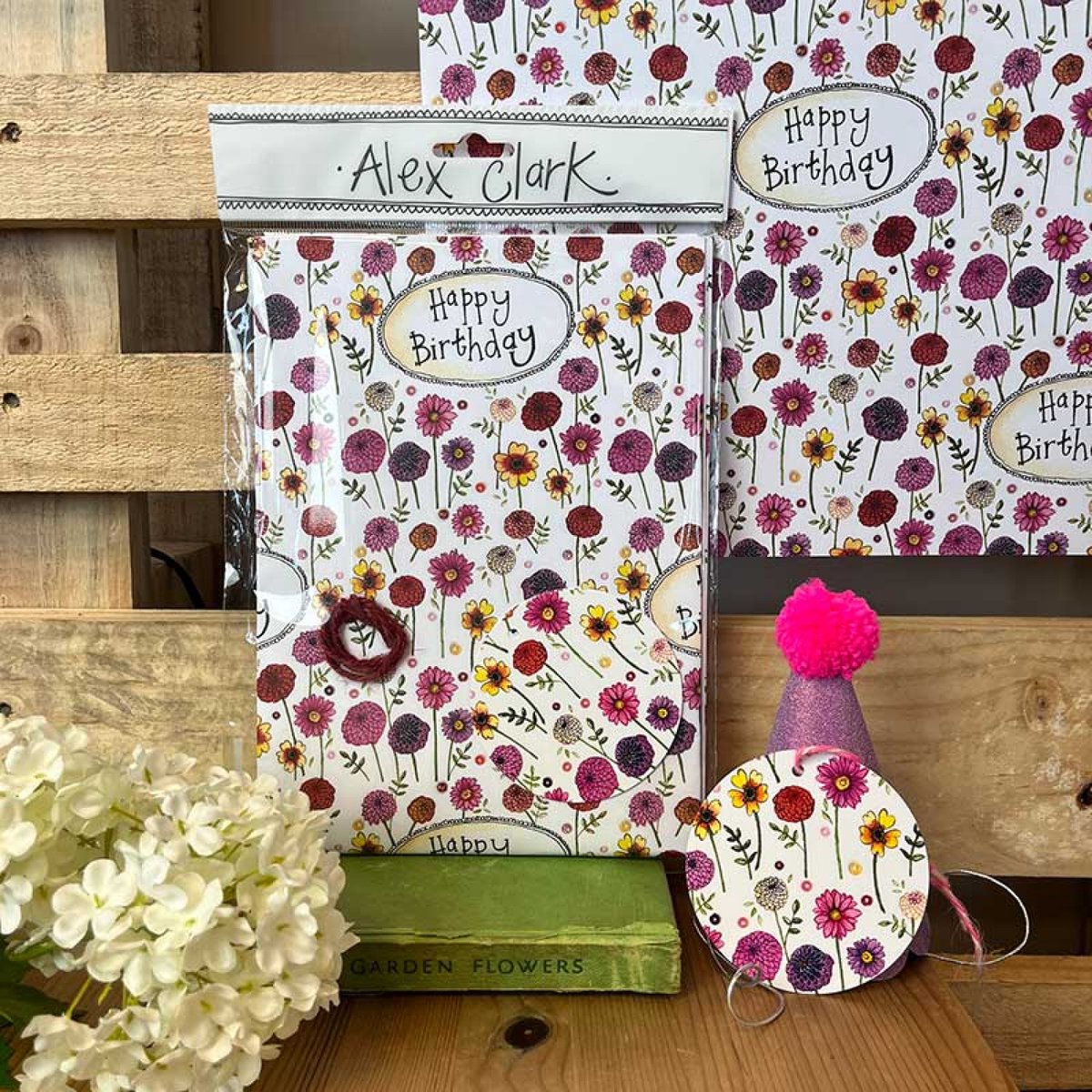 Alex Clark DAHLIA FOLDED GIFTWRAP - Cadeauverpakking met labels Bloemen