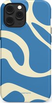 Casetastic hoesje geschikt voor Apple iPhone 12 Pro Max - MagSafe - Dubbellaagse bescherming - Lichtblauwe water vlekken - Fashion Case - Lavendel Crème Lichtblauw