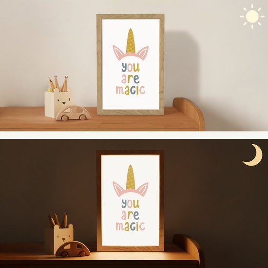 Nachtlampje 20x30 cm - Kinder lamp - Eenhoorn - Quote - Roze - 'You are magic' - Tafellamp kinderkamer - Slaapkamer lamp - Bedlamp kinderen - Kinderlampje stopcontact - Wandlamp babykamer - Nachtlampjes van Merkloos — afbeelding 4