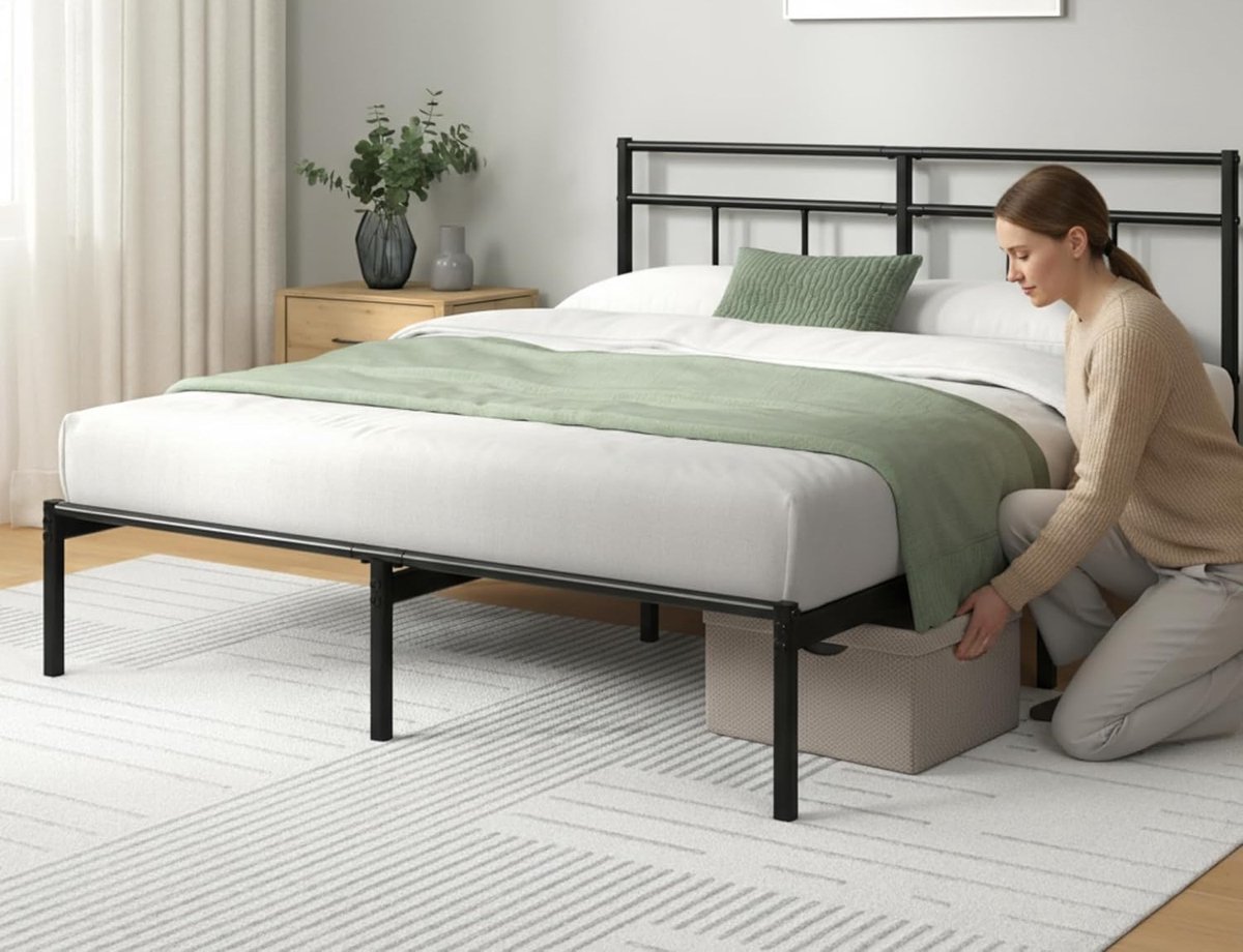 Elias Metalen Tweepersoonsbed 140x200 cm – Vintage Hoofdeinde – Stevig Metaal met Lattenbodem – 30 cm Vrije Opbergruimte Onder Bed – Geen Boxspring Nodig – Zwart – Logeerbed / Guest Bed