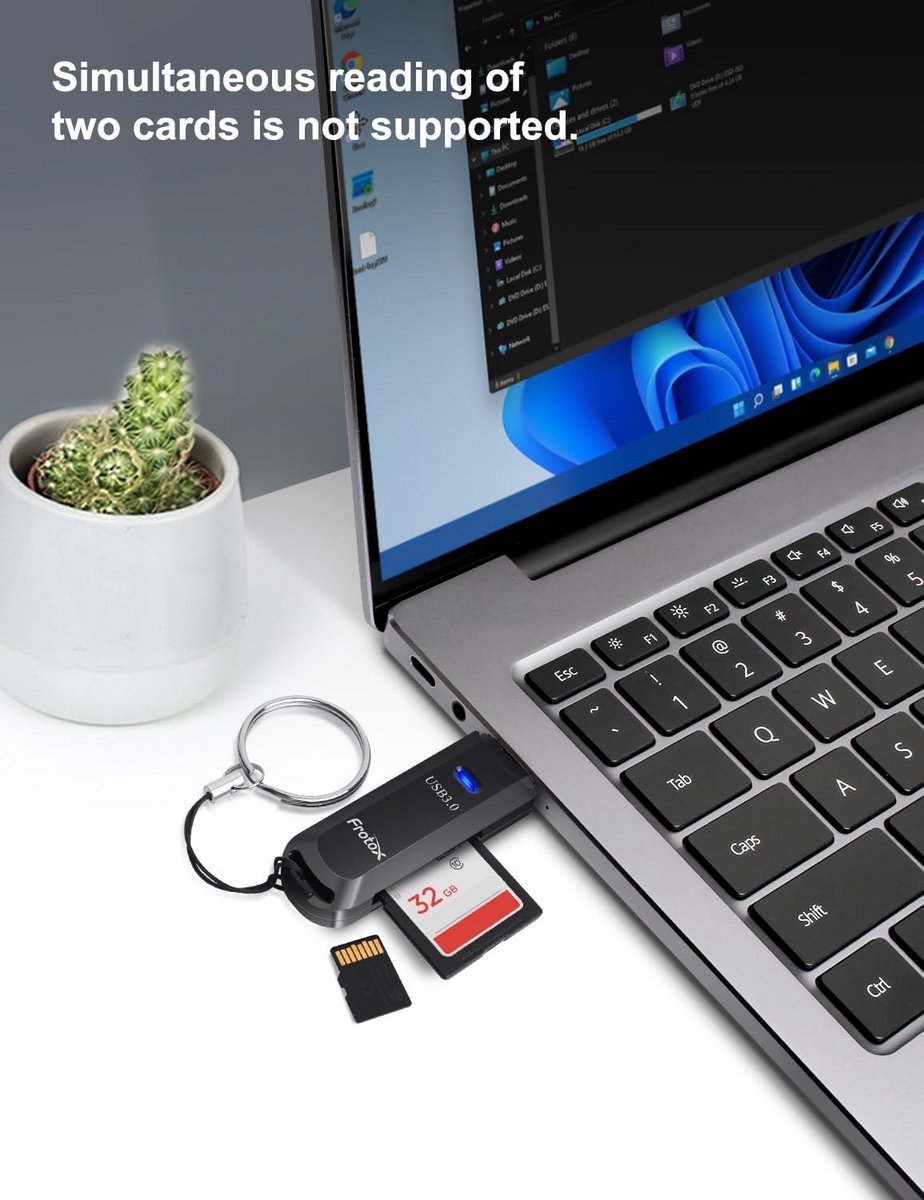 2-in-1 USB 3.0 Kaartlezer voor SD en Micro SD Kaarten met Sleutelhanger