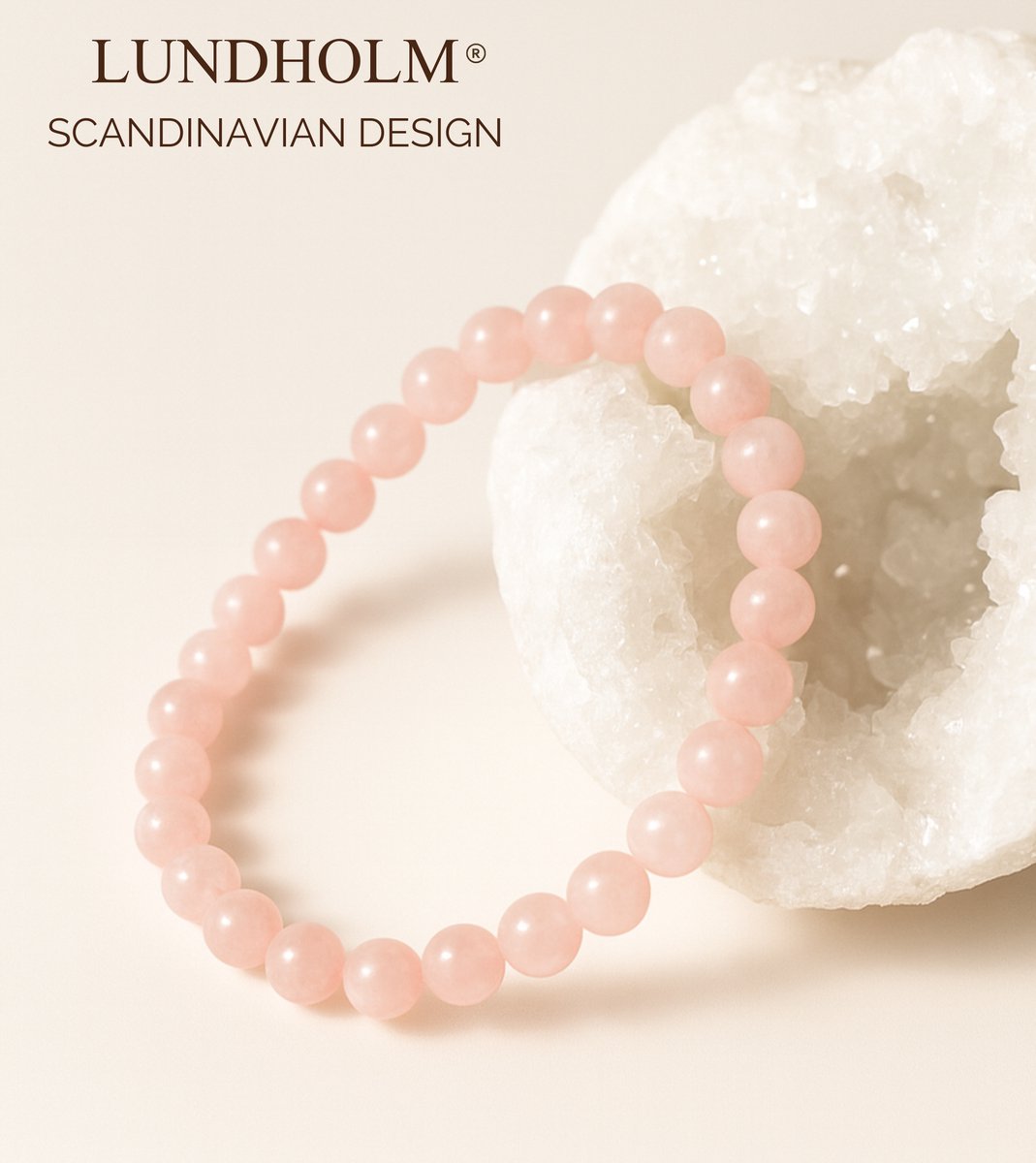 Lundholm Armband - Luxe Rozenkwarts Armband 17 cm (Ø 6 mm kralen) - Elastisch & One Size - Liefde, Vertrouwen Zelfverzekerdheid - Betekenisvol cadeautje -Inclusief Luxe Geschenkverpakking