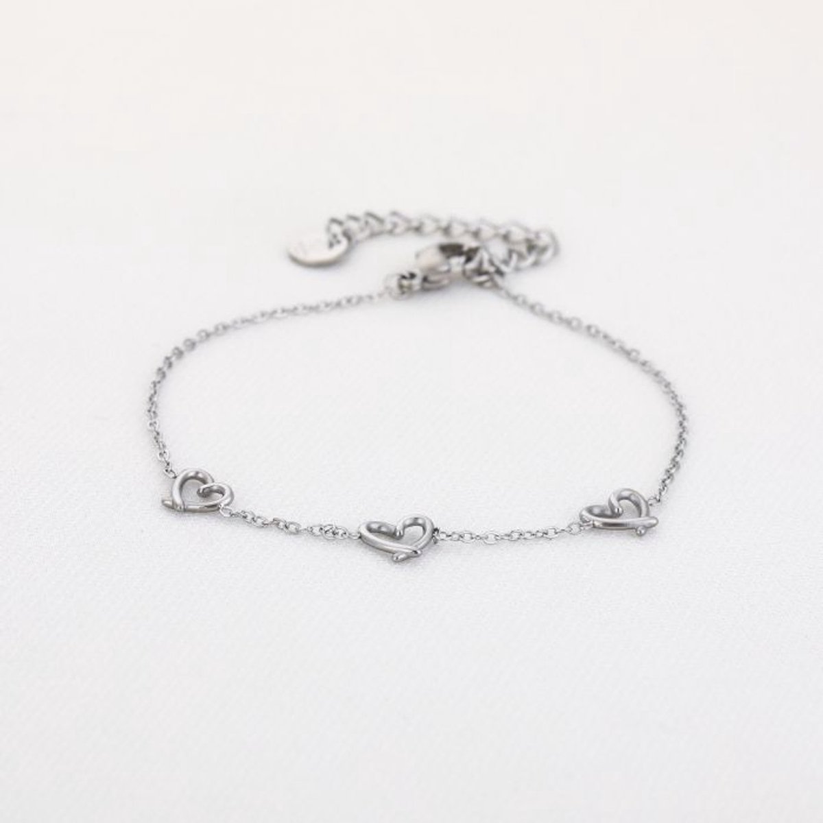 Drie hartjes armband zilver