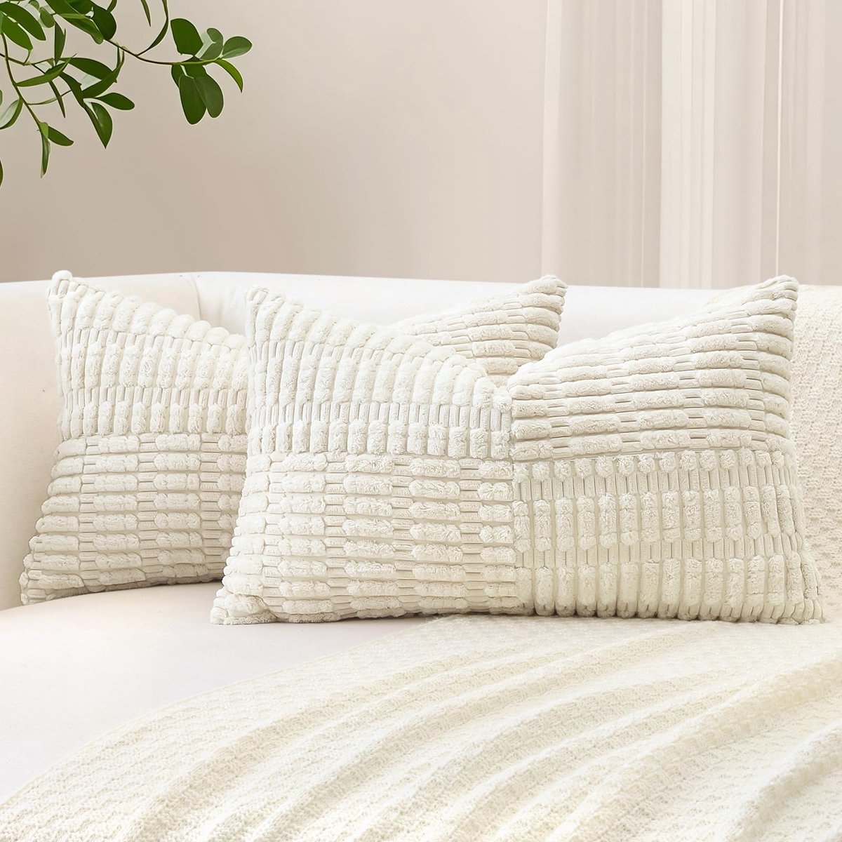 Unyqoos Set van 2 decoratieve corduroy kussenslopen met verborgen ritssluiting crèmewit