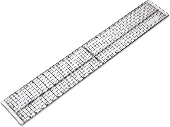 Transparante liniaal van 30 cm met zwarte rasterlijnen en markeringen in centimeters en inches.