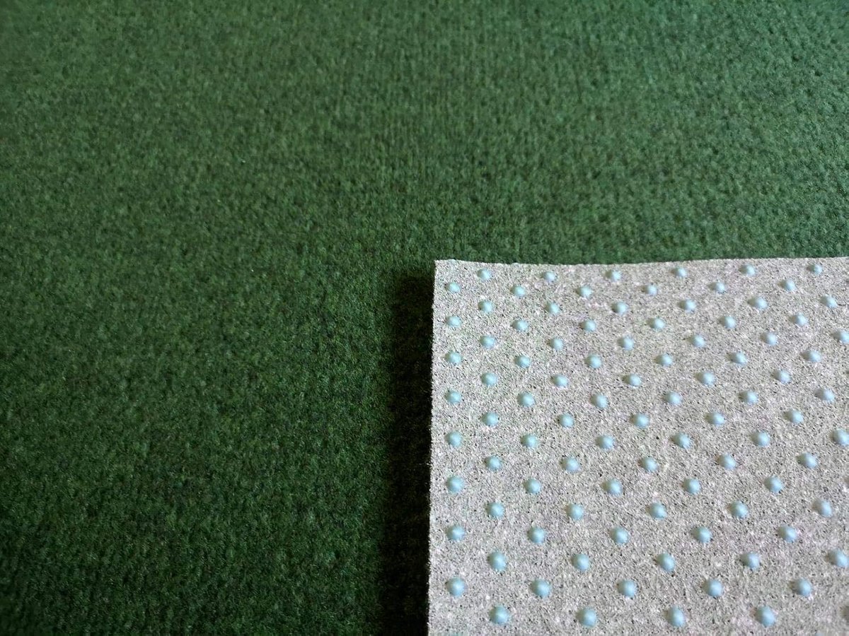 Hoogwaardig Kunstgras Standaard Groen Velours - Zacht & Waterdoorlatend - Leverbaar per Meter