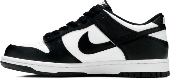 low dunk nike black and white