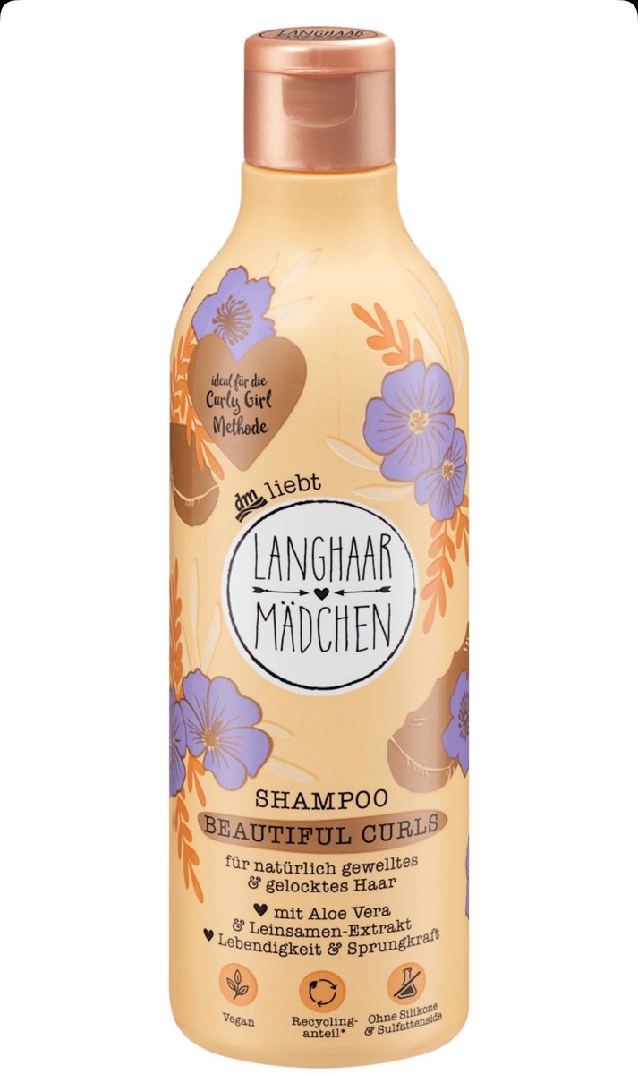 Langhaarmädchen shampoo beautiful curls