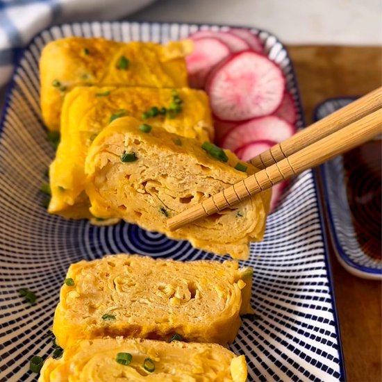 Tamagoyaki Pan Mini Koekenpan Ongecoate Gietijzeren Rechthoek Japanse Omelet Pan met Houten Deksel Kan Als Gast Serveerplaat, Zwart