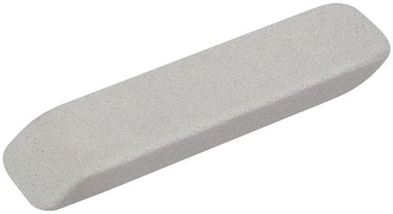 Grijze Tombow MONO sand eraser 512A gum, geïsoleerd op een witte achtergrond.
