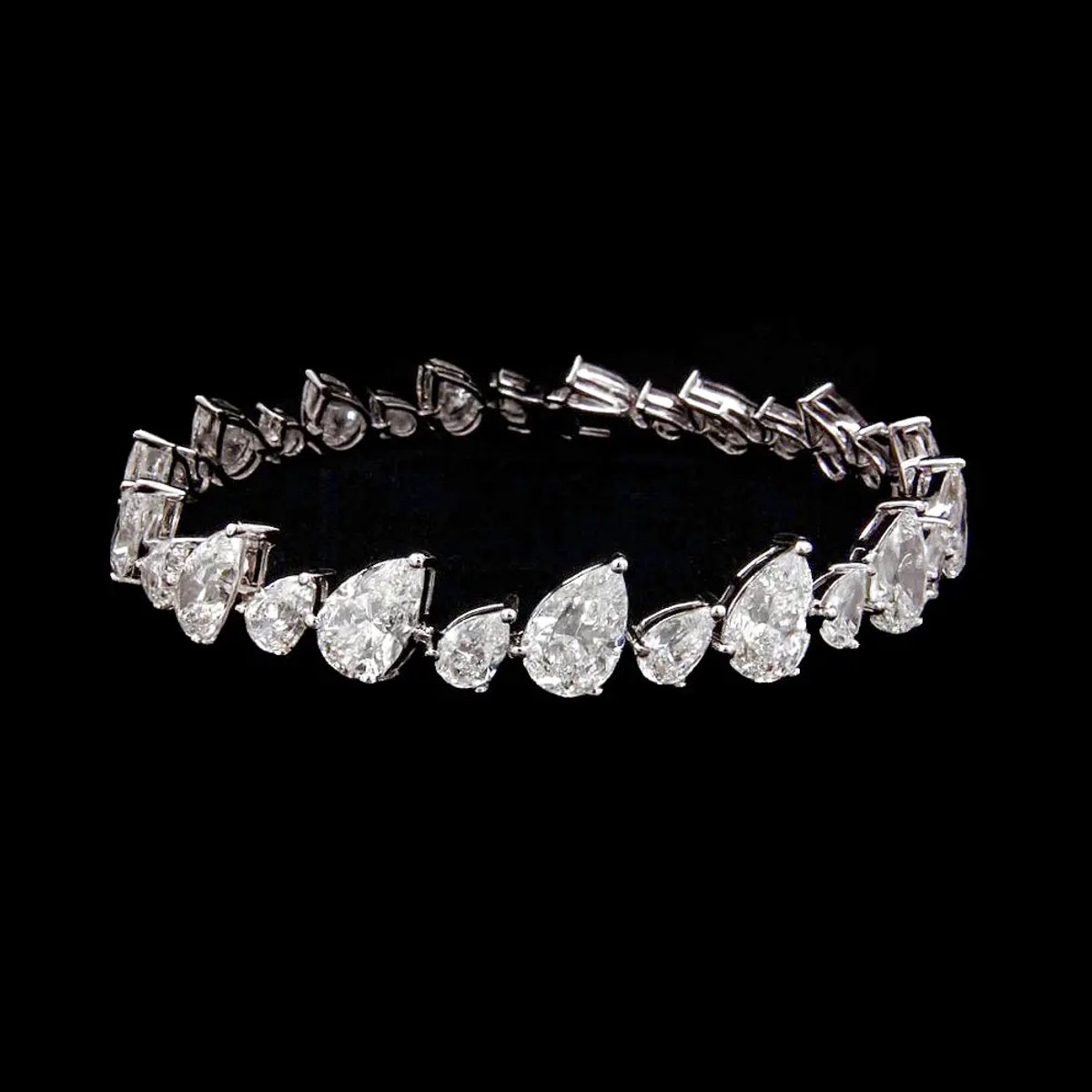 Victoria Valenza 925 Sterling Zilveren Tennisarmband met Zirkonia Stenen - Armband - 925 sterling zilver - Zilverkleurig - Tennisarmband - Zirkonia