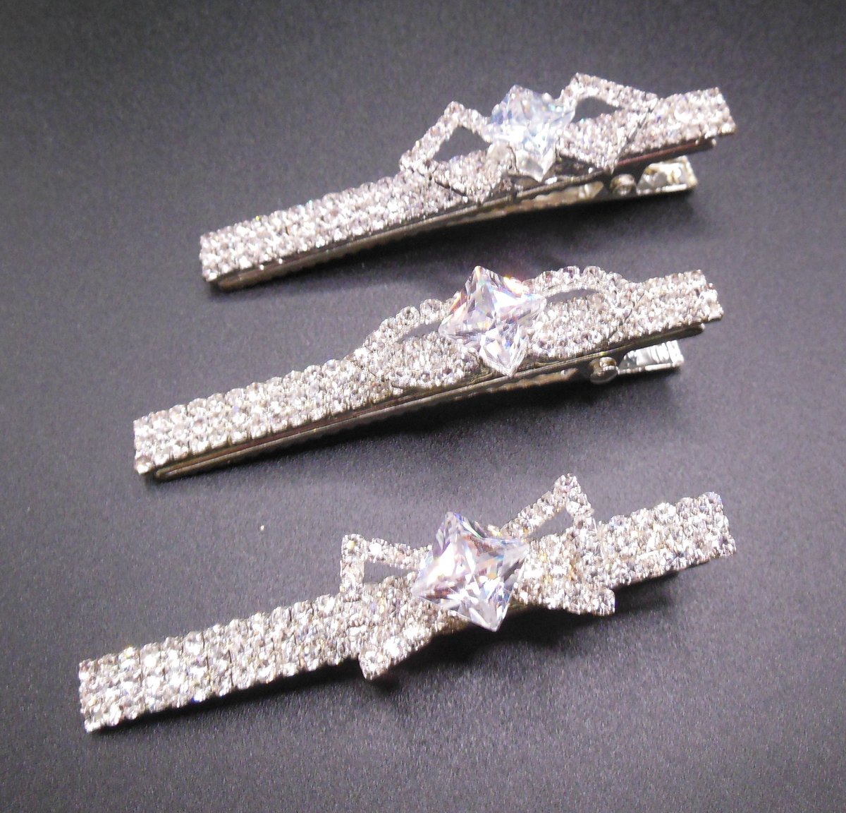 Duckklem strik-vormen met strass set van 3 stuks.
