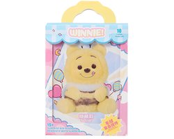Miniso Disney Winnie the Pooh - Naughty Party Series – Blind Box – 1 stuk – 100% Origineel – Vinyl Plush Pendant – Sleutelhanger – Sealed Case – Mystery Box – Winnie the Pooh collectible – Welke variant trek jij? – Kans op secret – Enkele doos