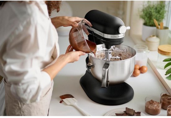 KitchenAid keukenmachine - Artisan - In hoogte verstelbare kom - 375 W - 11 snelheden - 3 RVS accessoires - 5,6L - Matzwart van KitchenAid — afbeelding 3